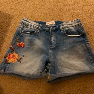 Great flower shorts